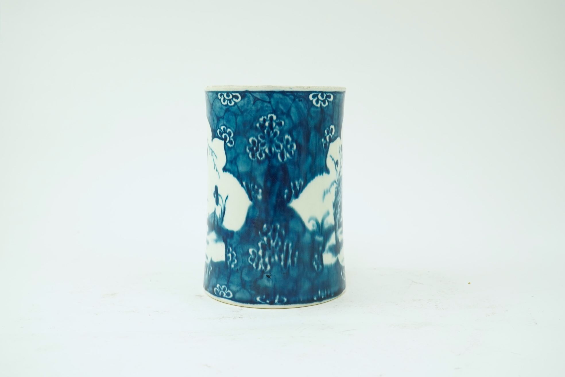 A Worcester blue and white Cracked Ice pattern large cylindrical mug, c.1765-75